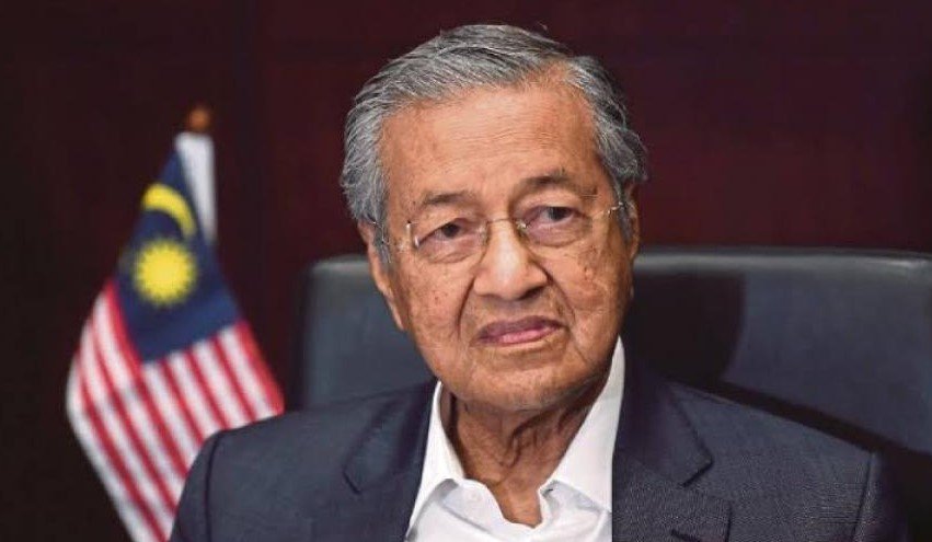 মাহাথির মোহাম্মদের পদত্যাগের ঘোষনা