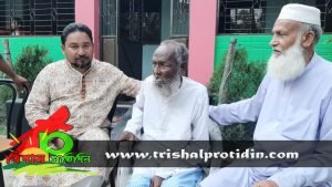 বীর মুক্তিযোদ্ধা নজরুল ইসলামকে দেখতে মেয়র এ বি এম আনিসুজ্জামান আনিছ