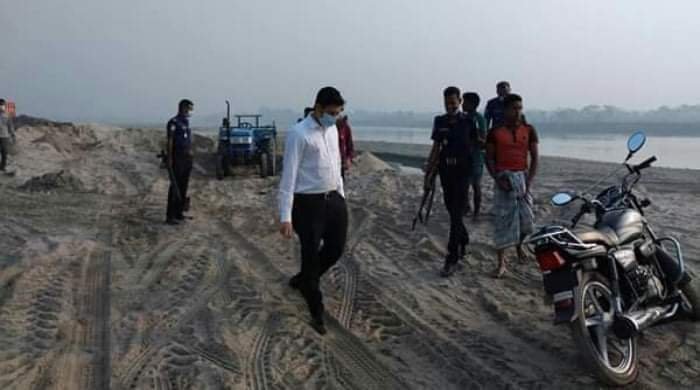 received_417102852618544