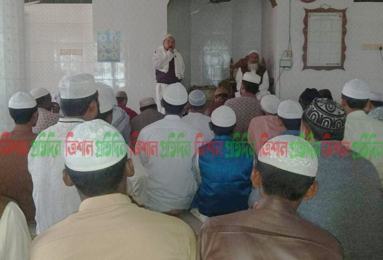 আমিনুল হক শামীমের সুস্থতা চেয়ে  ত্রিশালের মেয়র আনিছের উদ্যোগে দোয়া