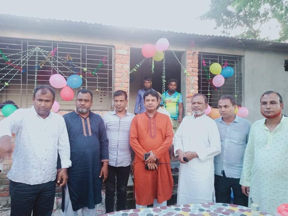 received_577252393587713