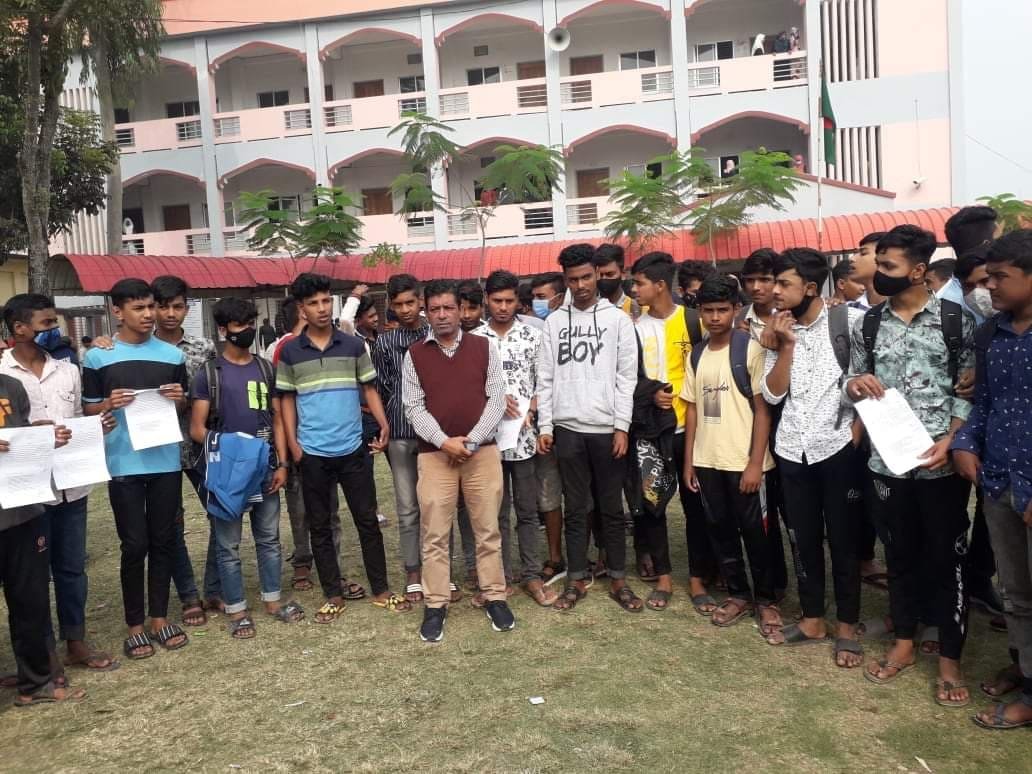 শিক্ষার মান উন্নয়নে ত্রিশাল সরকারি নজরুল একাডেমীর প্রধান শিক্ষকের দিক-নির্দেশনা