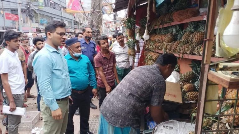ফুটপাত ও রাস্তা দখলমুক্তকরণে মাসুদ রানার অভিযান