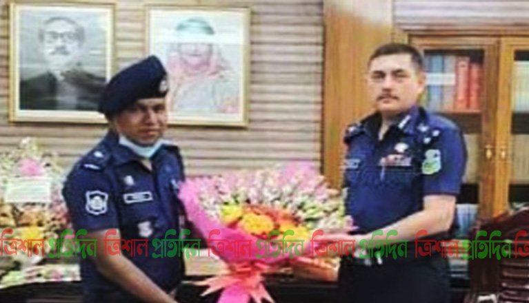 নবাগত ডিআইজি দেবদাস ভট্টাচার্য‍্য